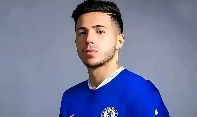 爱游戏娱乐-迪斯汀赞扬恩佐的协作能力，瓜迪奥拉或许遇到了心魔